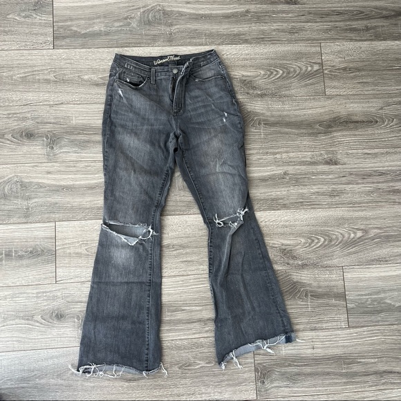 Universal Thread Ripped Bell Bottom Jeans - Picture 1 of 3